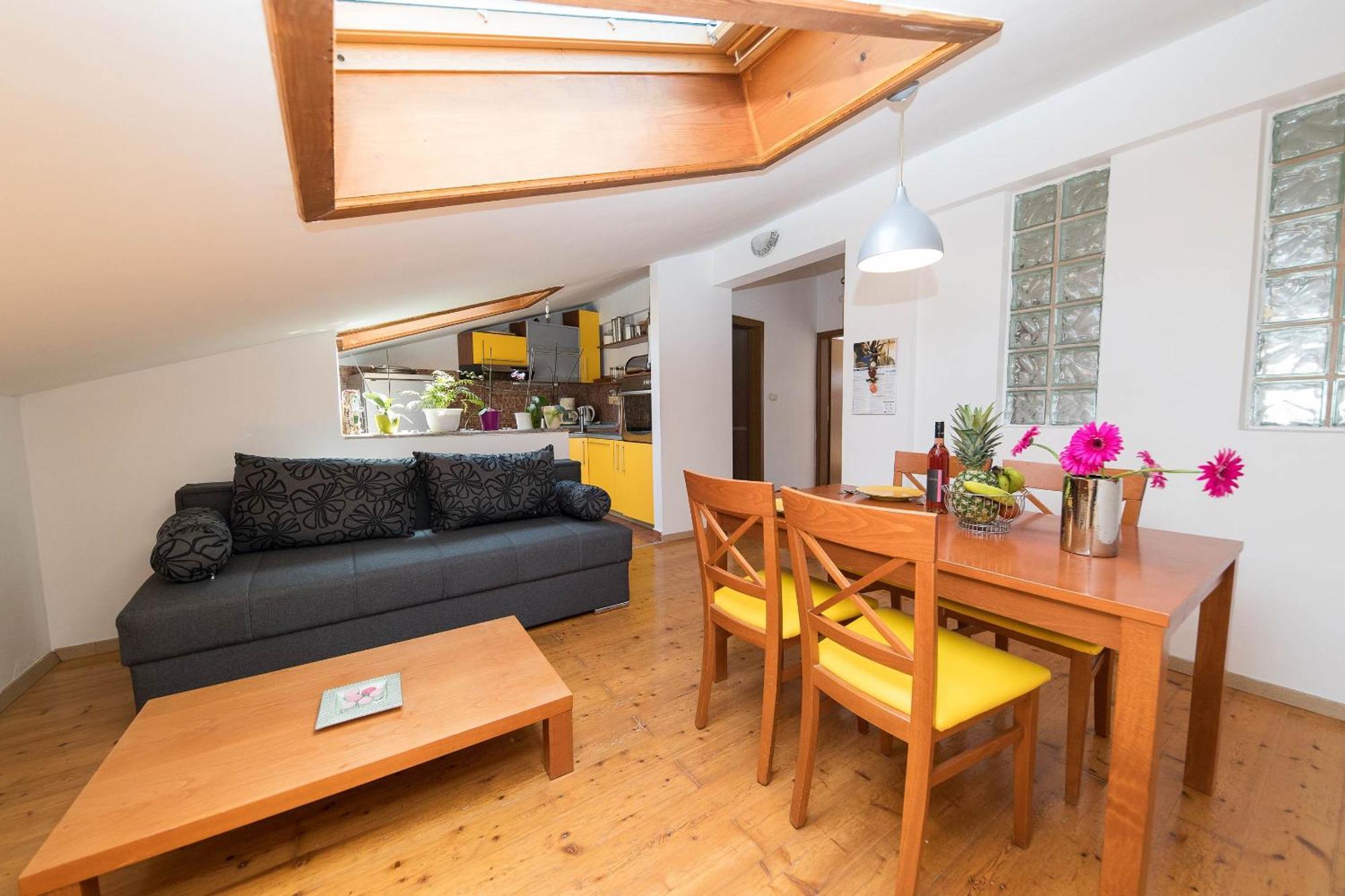 Roko Apartments Selce Bagian luar foto